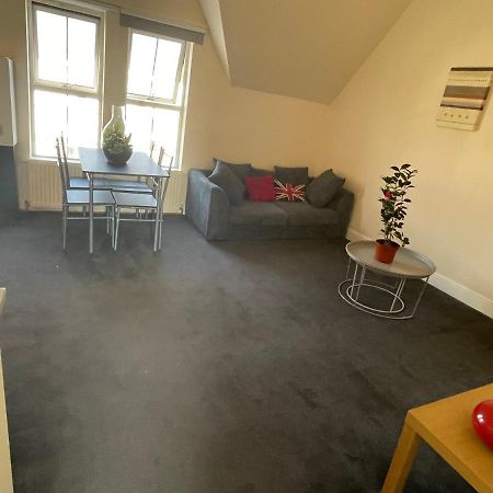 Vibrant & Cosy London Apartment Near Wembley Buitenkant foto