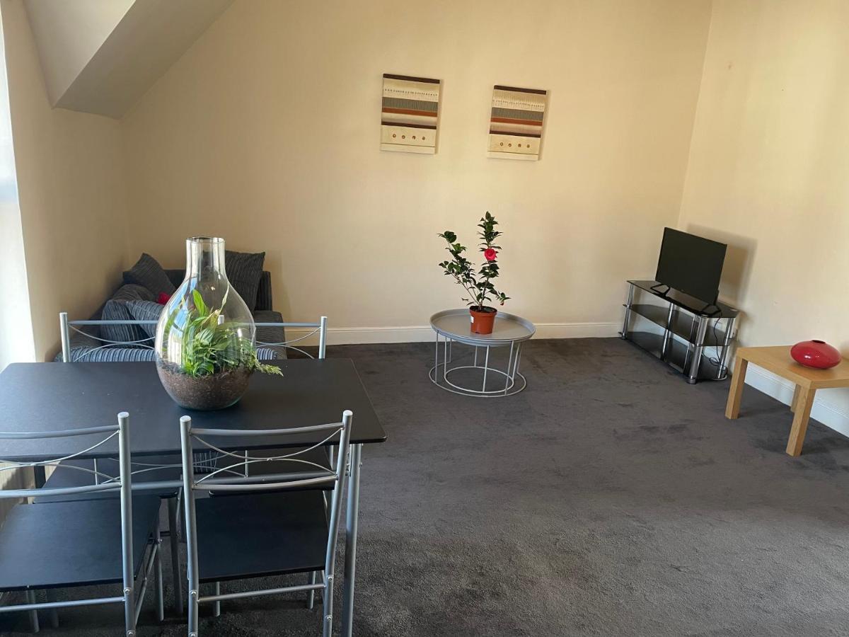 Vibrant & Cosy London Apartment Near Wembley Buitenkant foto